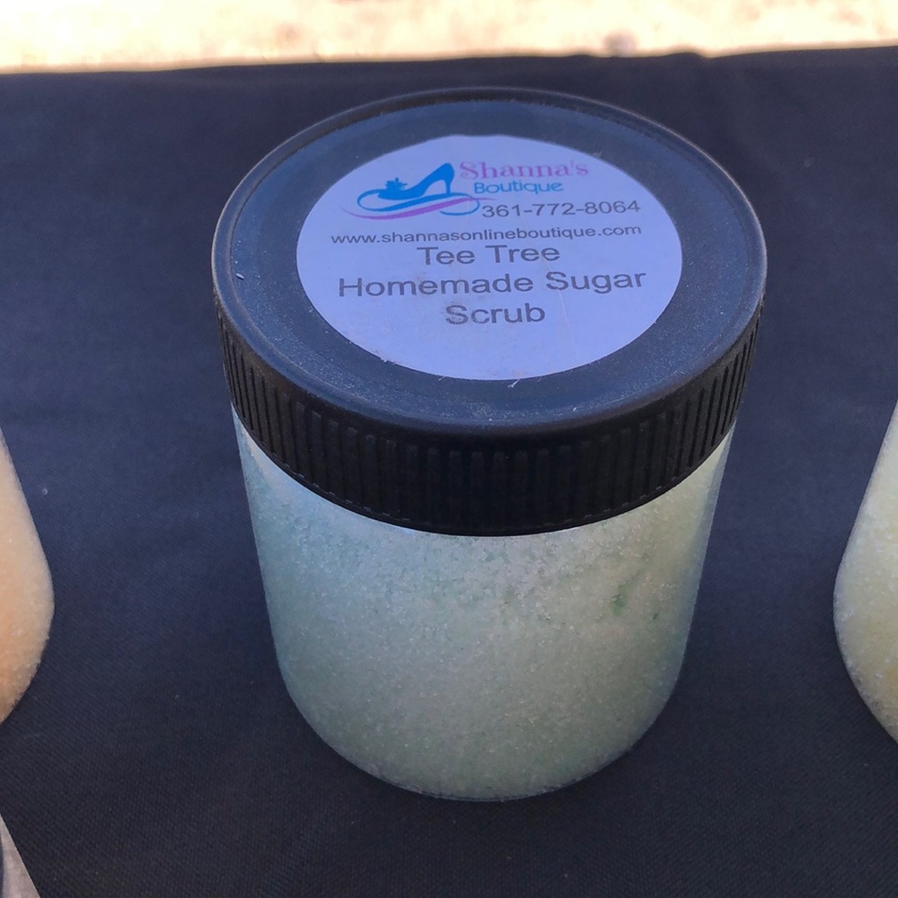 8 OZ Tee Tree Sugar Scrub